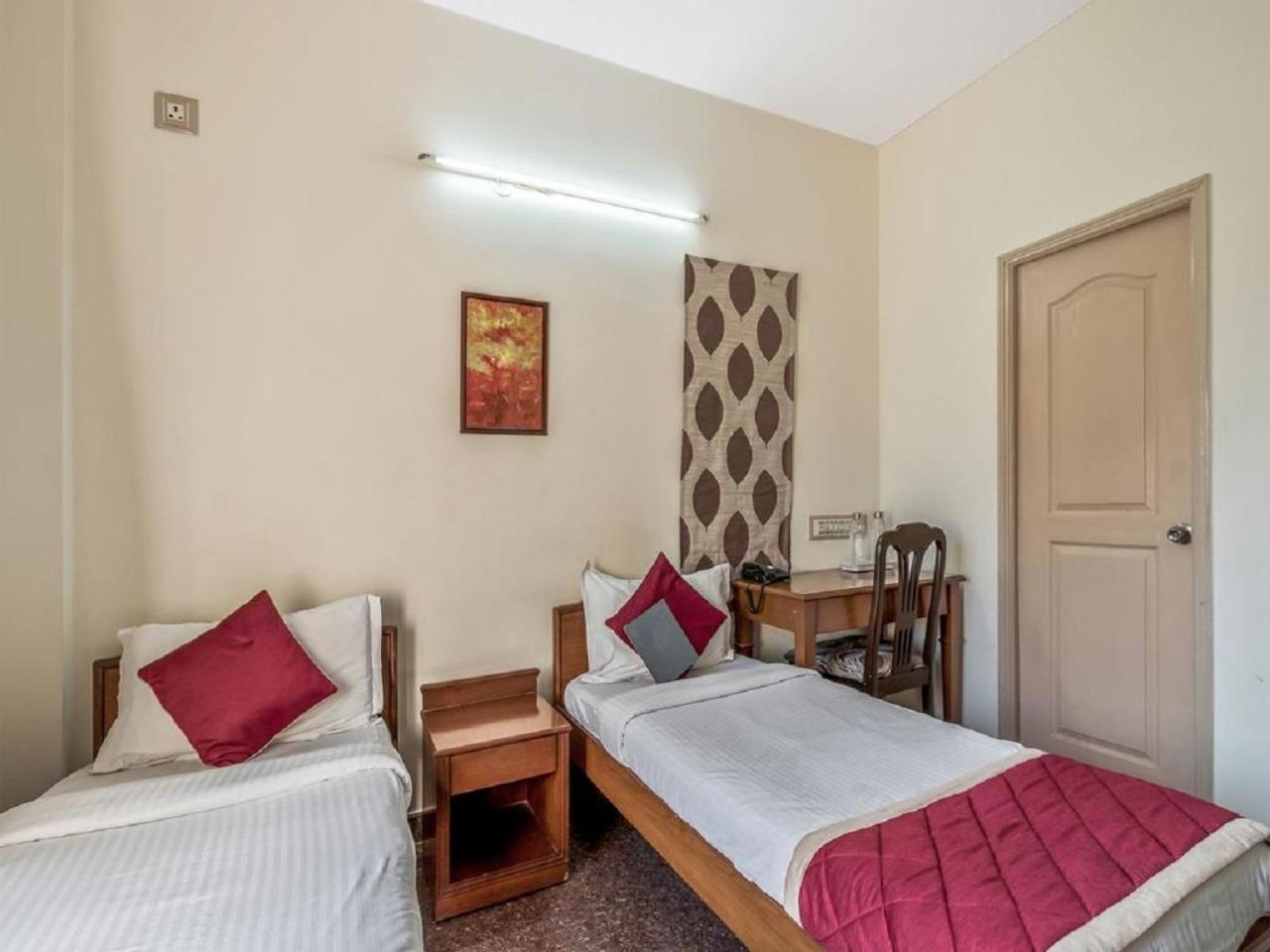 Hotel Felicity Inn Egl By Sky Stays Bangalore Buitenkant foto